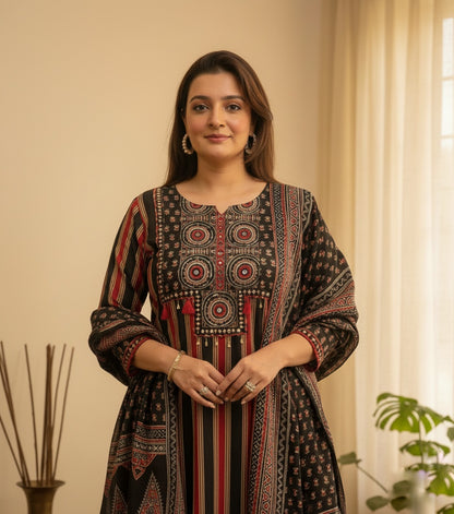 Amayra Cotton Kurta Patch Embroidery Work Kurti Pant And Dupatta