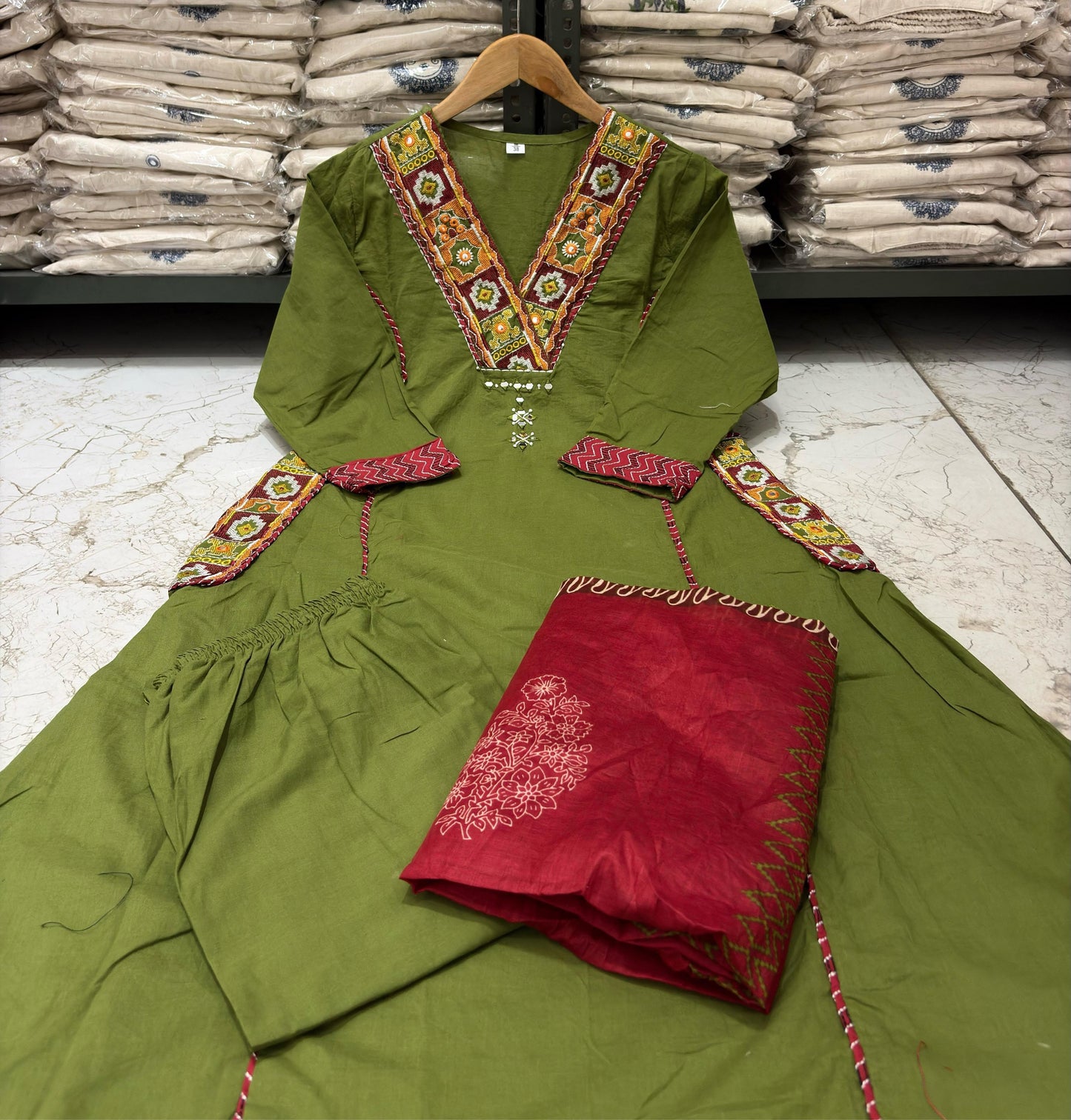 NAZAKAT cotton kurta set with pants & dupatta