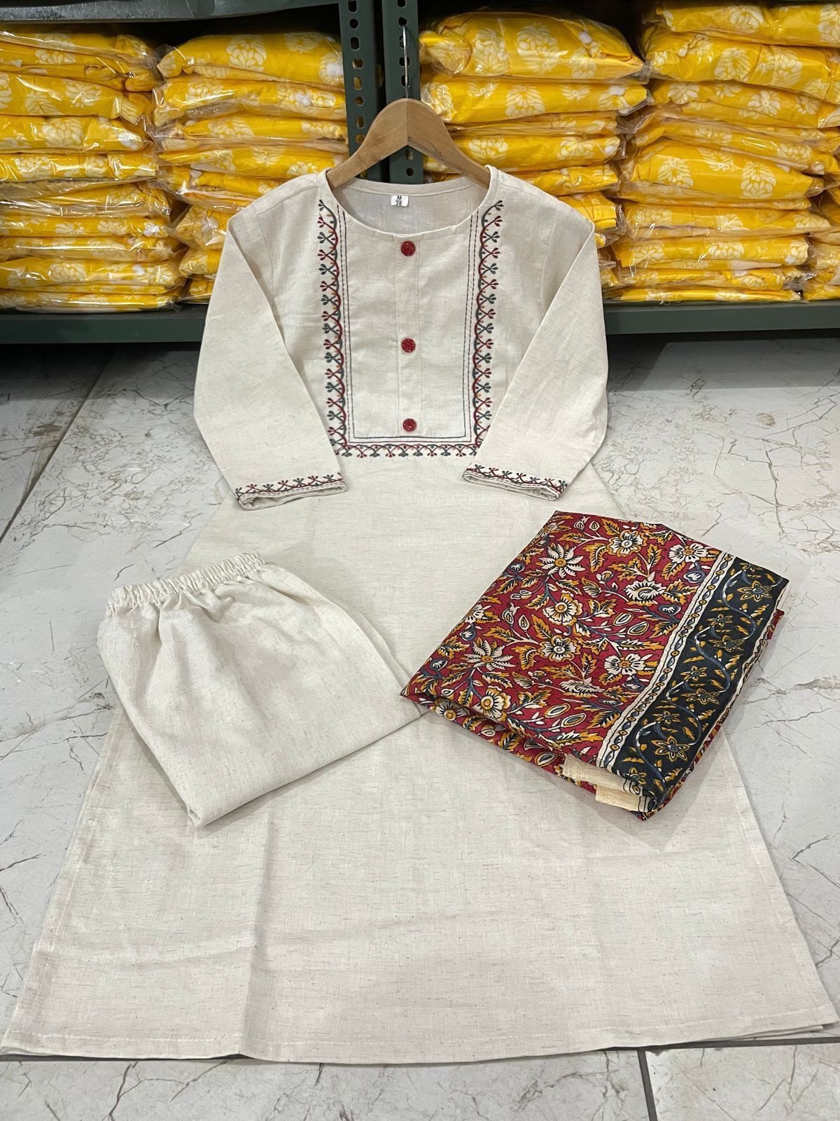 NAZAKAT cotton kurta set with pants & dupatta
