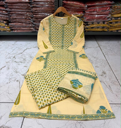 NAZAKAT cotton kurta set with pants & dupatta green