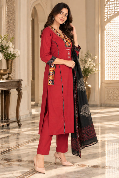 NAZAKAT cotton kurta set with pants & dupatta