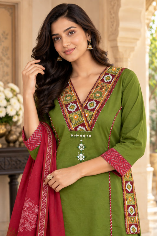 NAZAKAT cotton kurta set with pants & dupatta