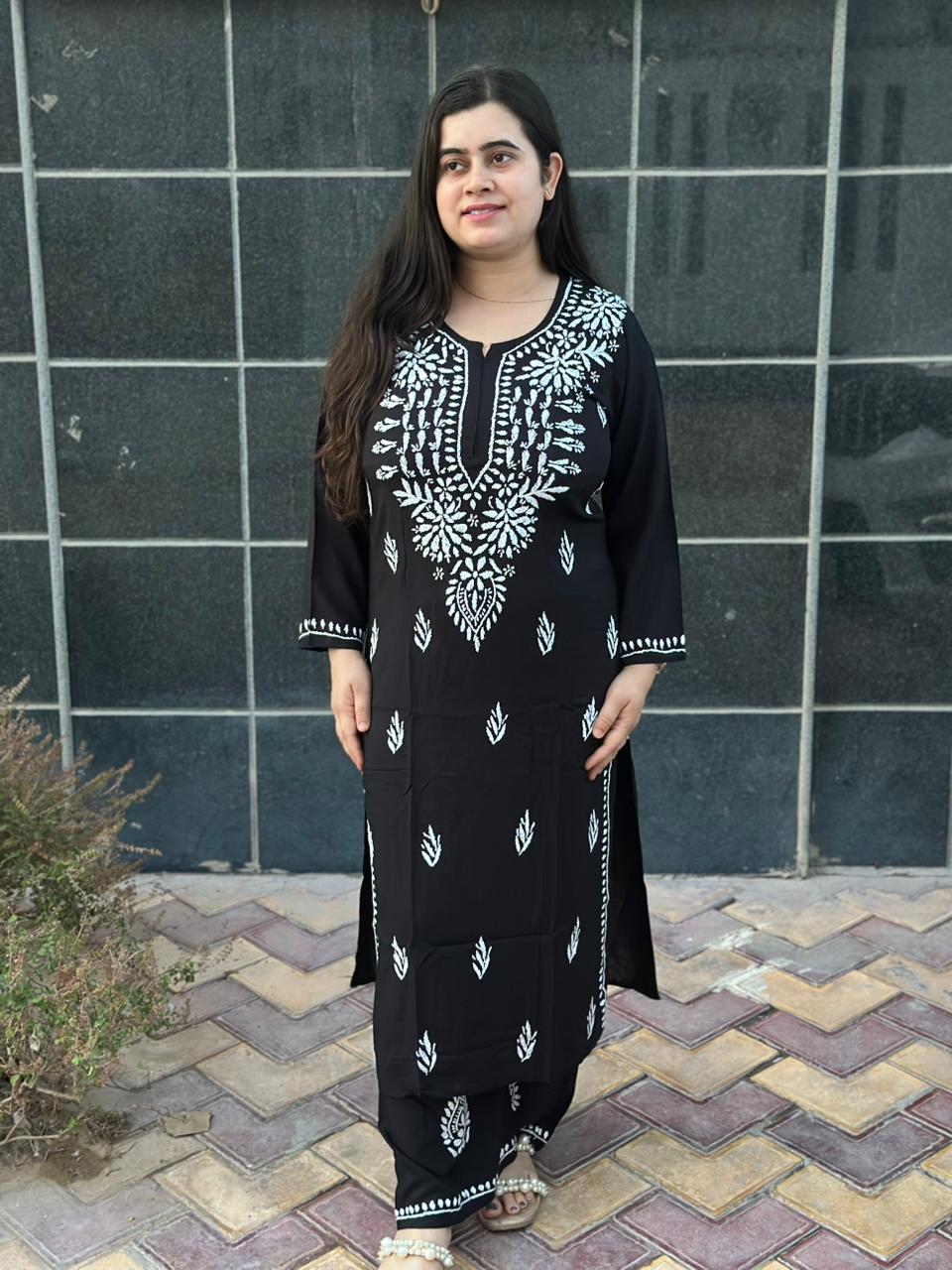 Modal chikankari kurta Set
