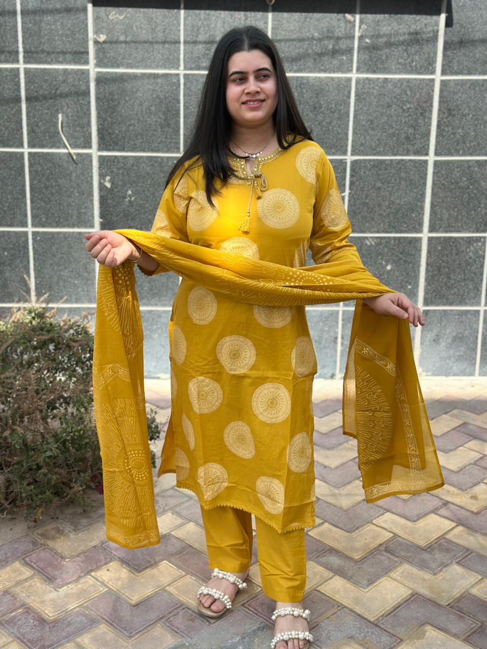 Kiara Cotton Kurta Patch Embroidery Work Kurti Pant And Dupatta