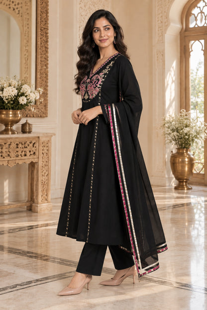 NAZAKAT cotton kurta set with pants & dupatta
